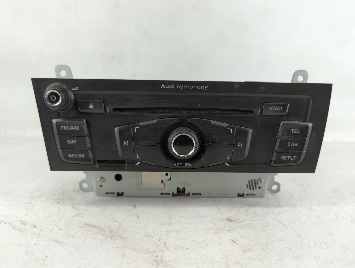 2009 Audi A4 Radio AM FM Cd Player Receiver Replacement P/N:8T1 035 195 Fits OEM Used Auto Parts - Oemusedautoparts1.com