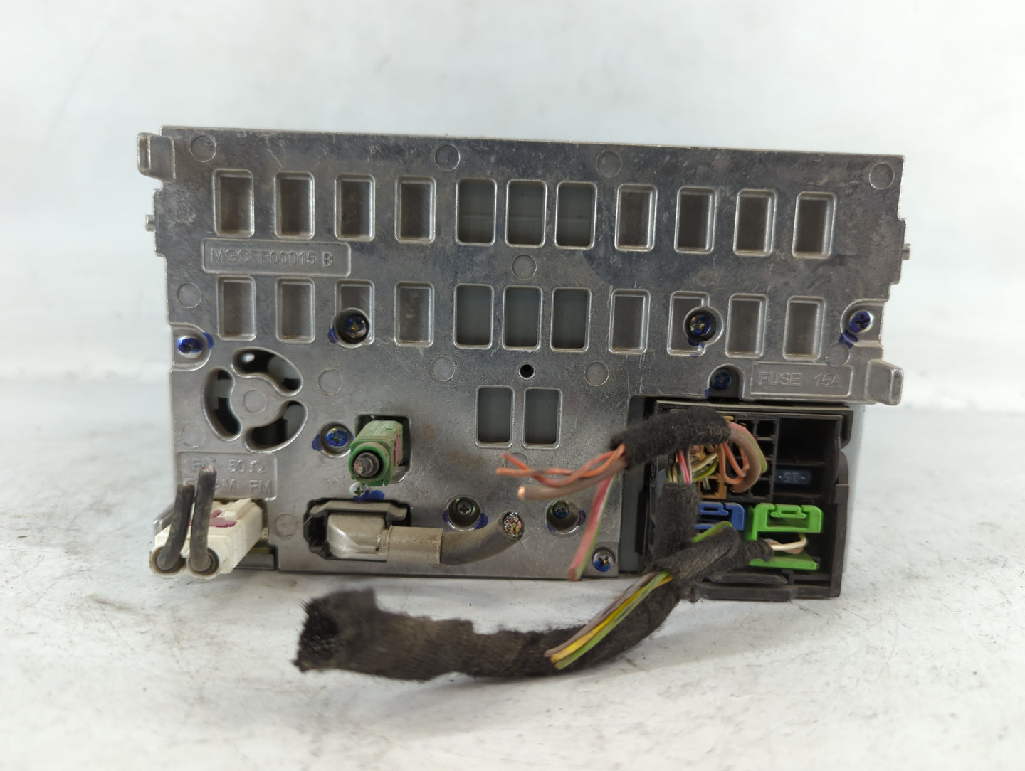 2009 Audi A4 Radio AM FM Cd Player Receiver Replacement P/N:8T1 035 195 Fits OEM Used Auto Parts - Oemusedautoparts1.com