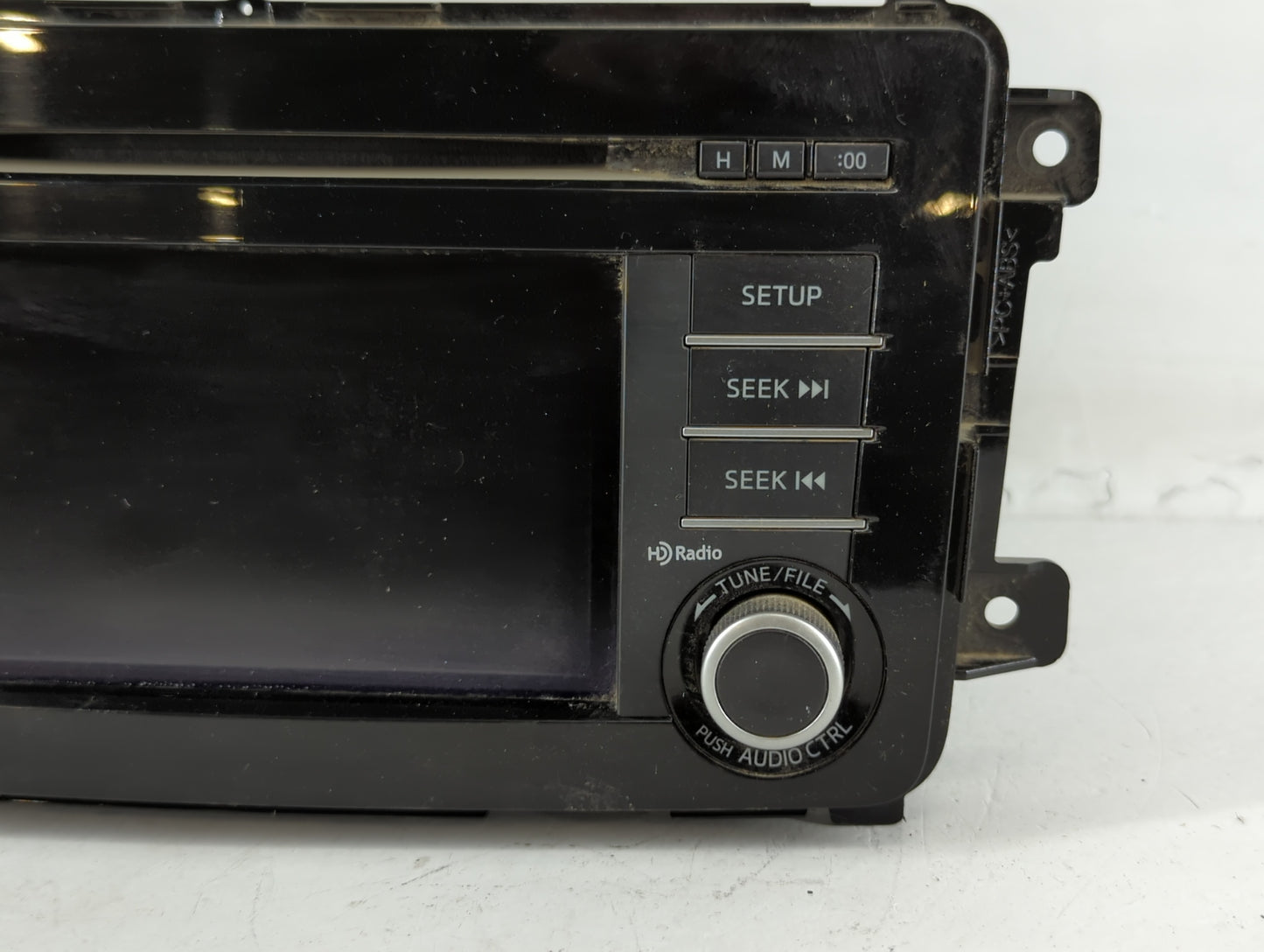 2013-2015 Mazda Cx-9 Radio AM FM Cd Player Receiver Replacement P/N:CV-VN72E0JM 16700060, TK21 66 DV0B Fits Fits 2013 2014 2015 OEM Used Auto Parts - Oemusedautoparts1.com
