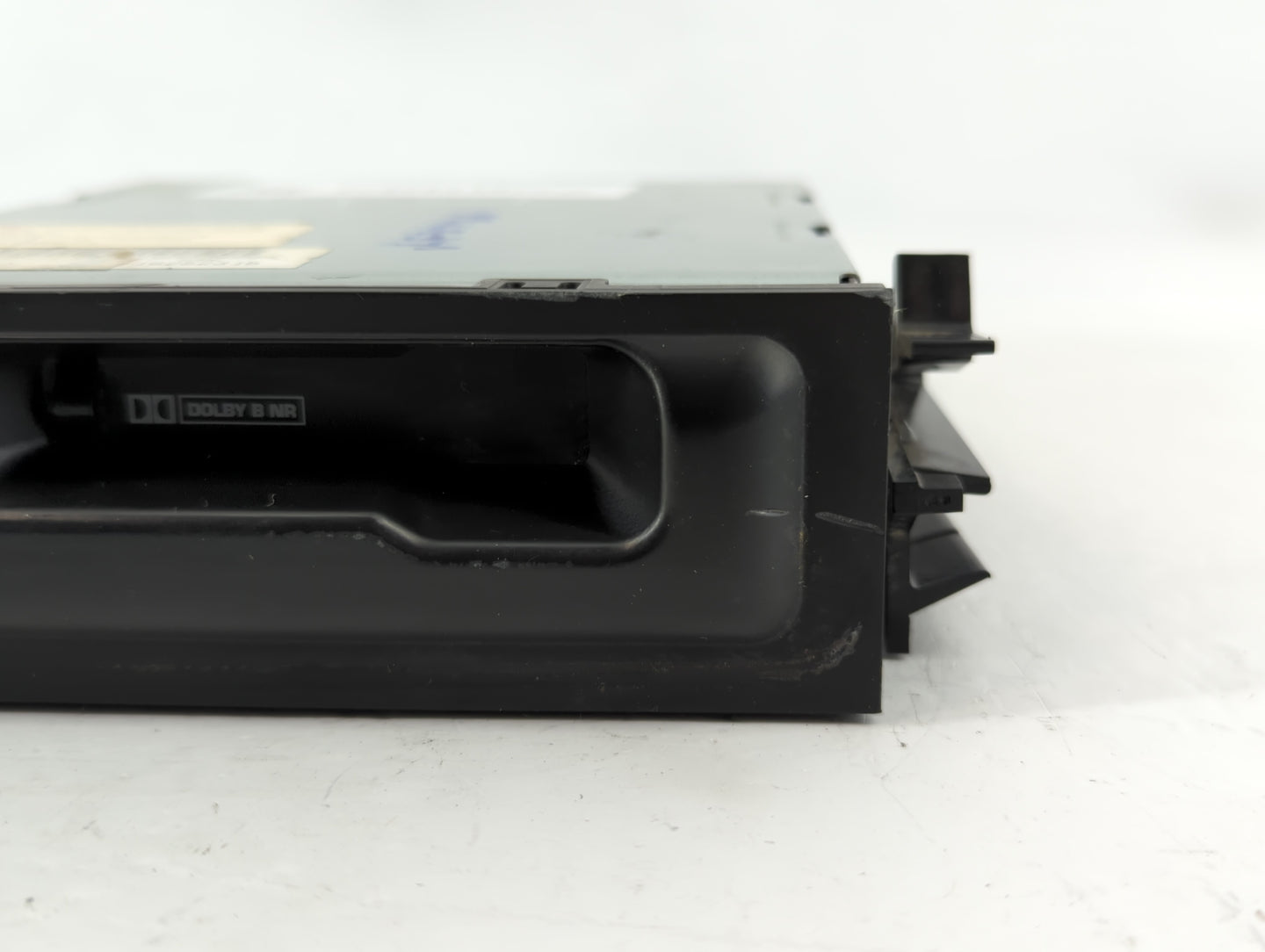 2000-2002 Gmc Yukon Xl Radio AM FM Cd Player Receiver Replacement P/N:16252315 Fits Fits 1995 1996 1998 1999 2000 2001 2002 OEM Used Auto Parts - Oemusedautoparts1.com