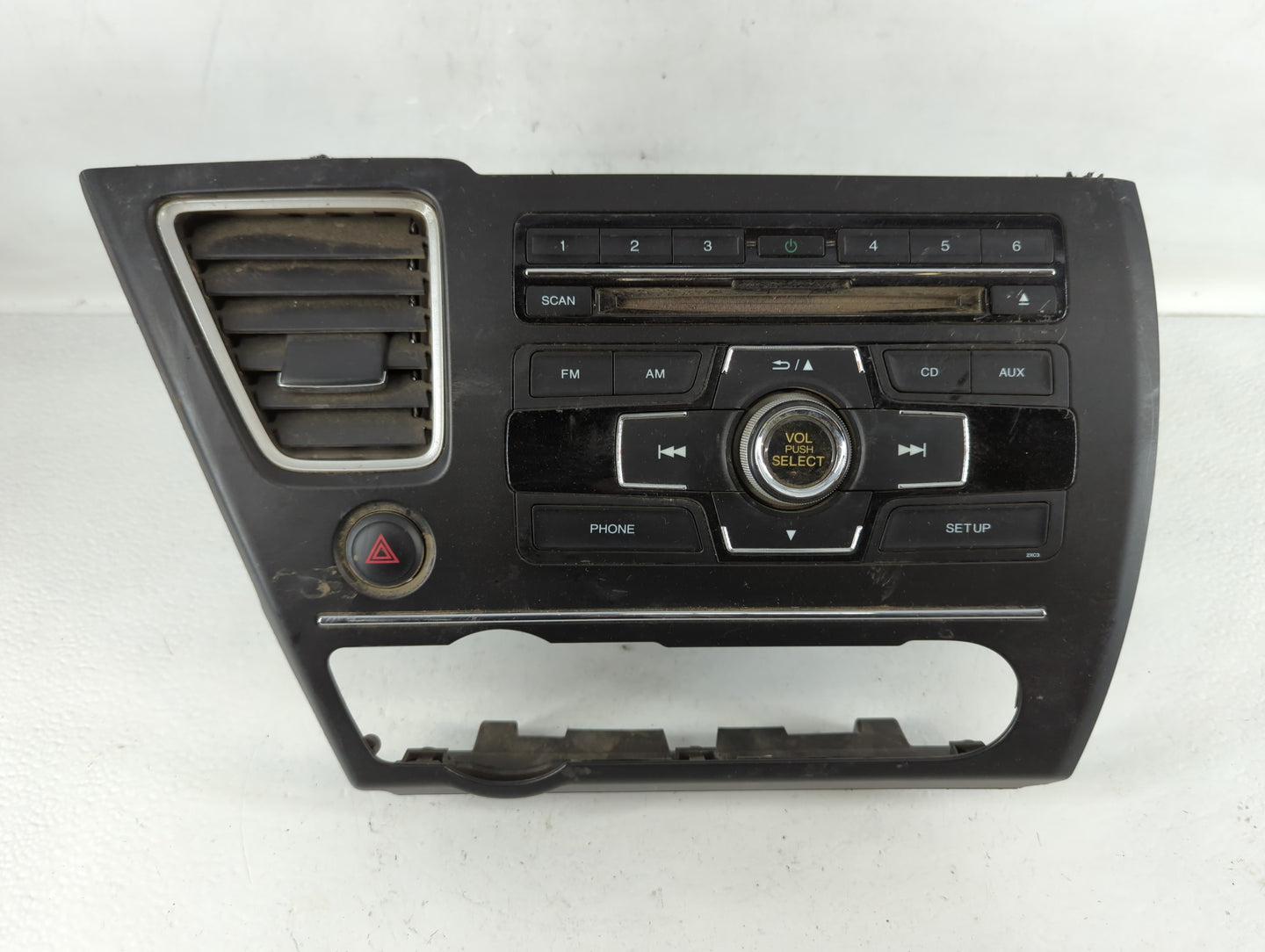 2014-2015 Honda Civic Radio AM FM Cd Player Receiver Replacement P/N:39100-TR3-A314-M1 Fits Fits 2014 2015 OEM Used Auto Parts - Oemusedautoparts1.com