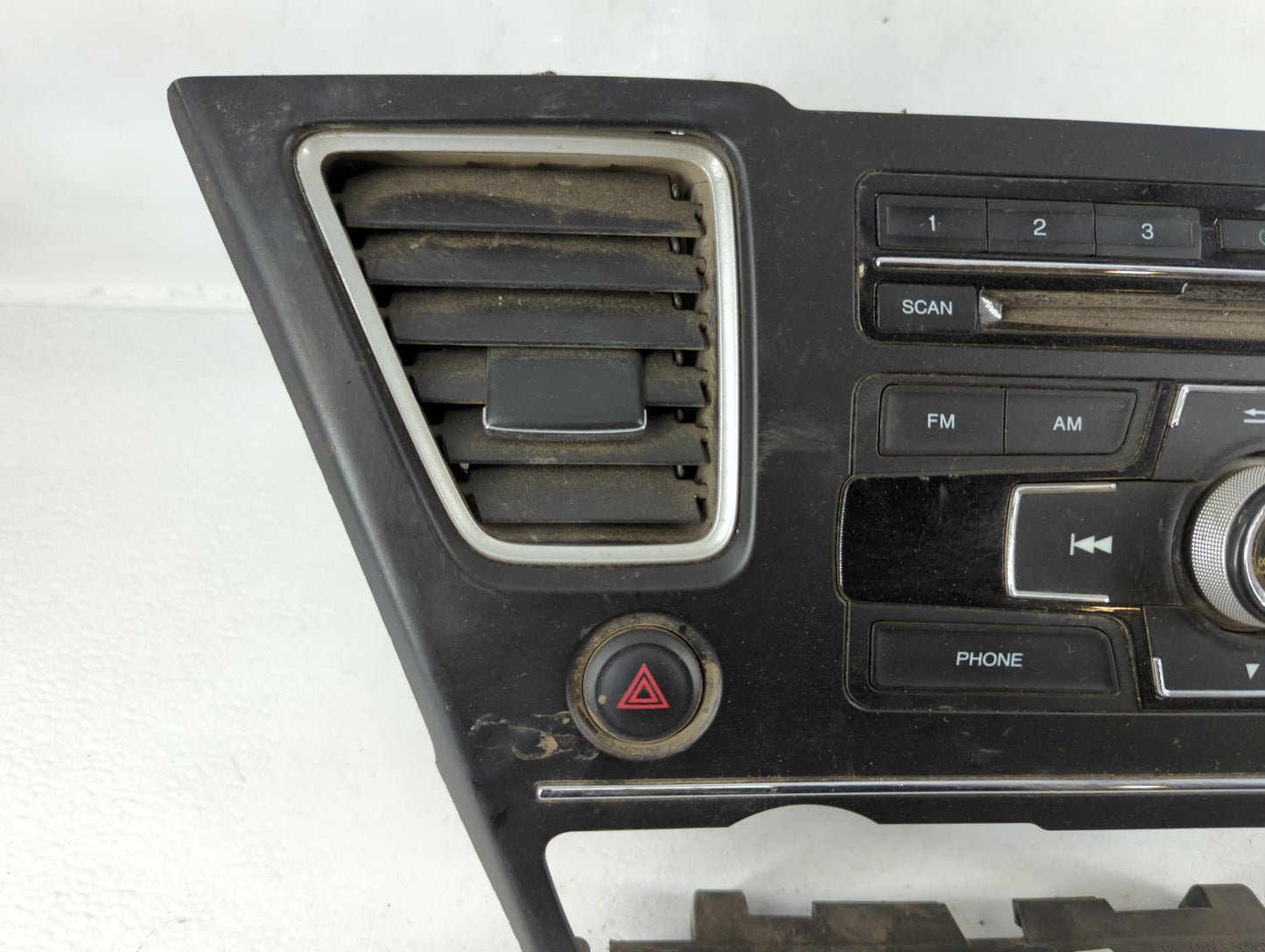 2014-2015 Honda Civic Radio AM FM Cd Player Receiver Replacement P/N:39100-TR3-A314-M1 Fits Fits 2014 2015 OEM Used Auto Parts - Oemusedautoparts1.com
