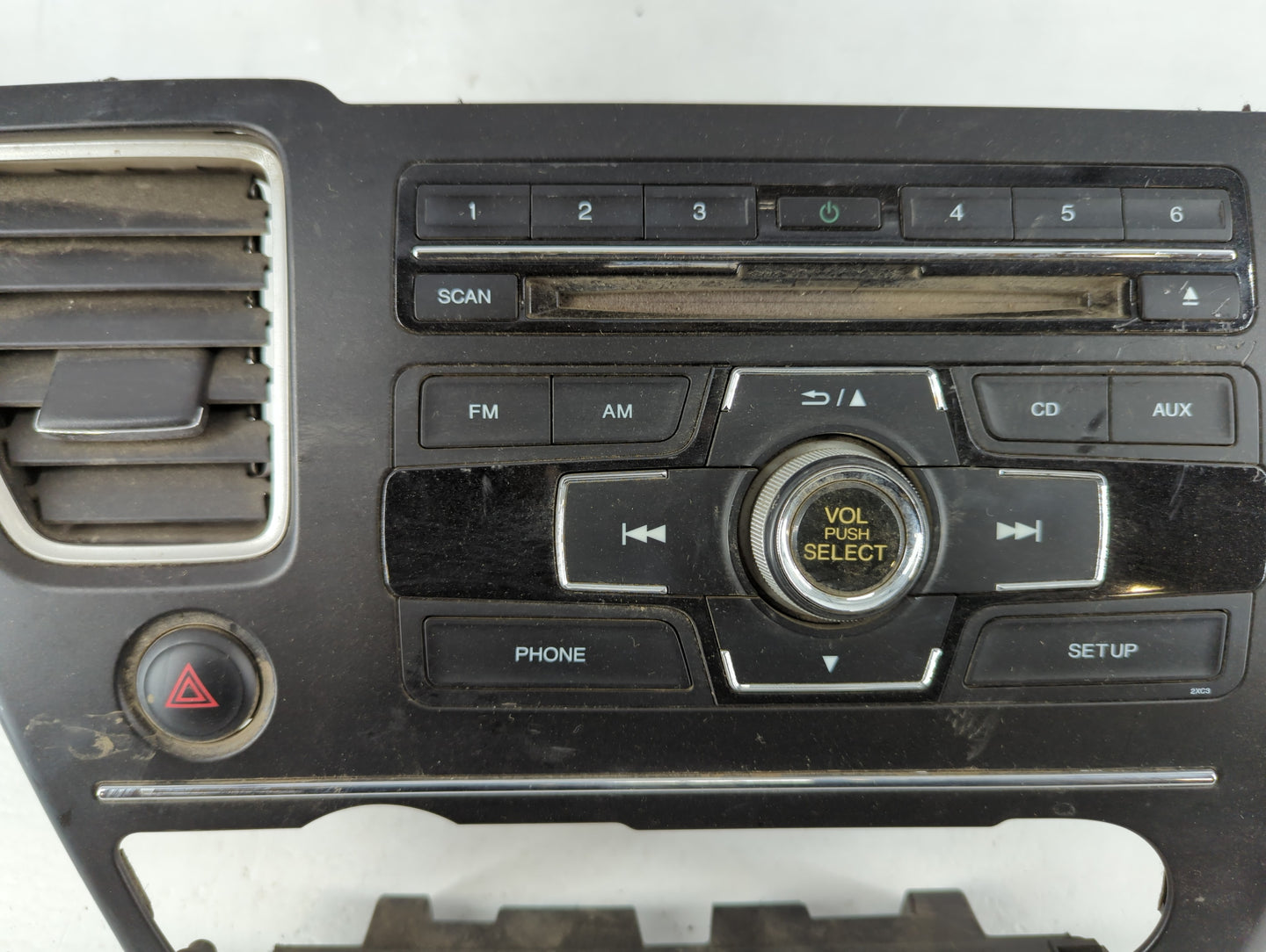 2014-2015 Honda Civic Radio AM FM Cd Player Receiver Replacement P/N:39100-TR3-A314-M1 Fits Fits 2014 2015 OEM Used Auto Parts - Oemusedautoparts1.com