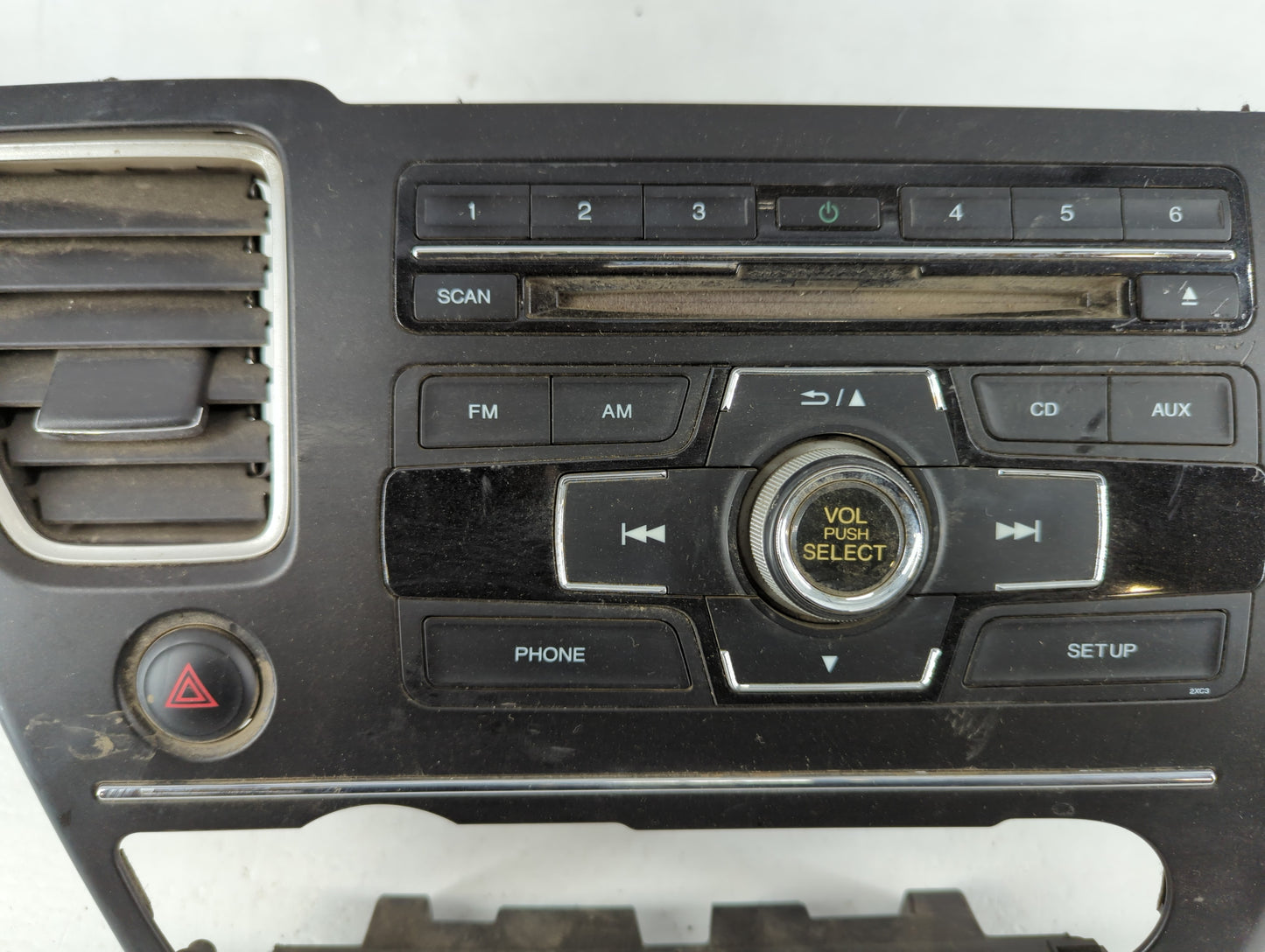 2014-2015 Honda Civic Radio AM FM Cd Player Receiver Replacement P/N:39100-TR3-A314-M1 Fits Fits 2014 2015 OEM Used Auto Parts - Oemusedautoparts1.com