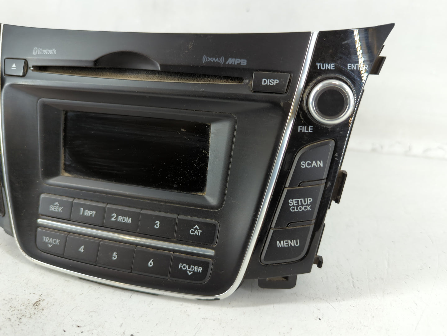 2016-2017 Hyundai Elantra Gt Radio AM FM Cd Player Receiver Replacement P/N:96170-A5260GU Fits Fits 2016 2017 OEM Used Auto Parts - Oemusedautoparts1.com