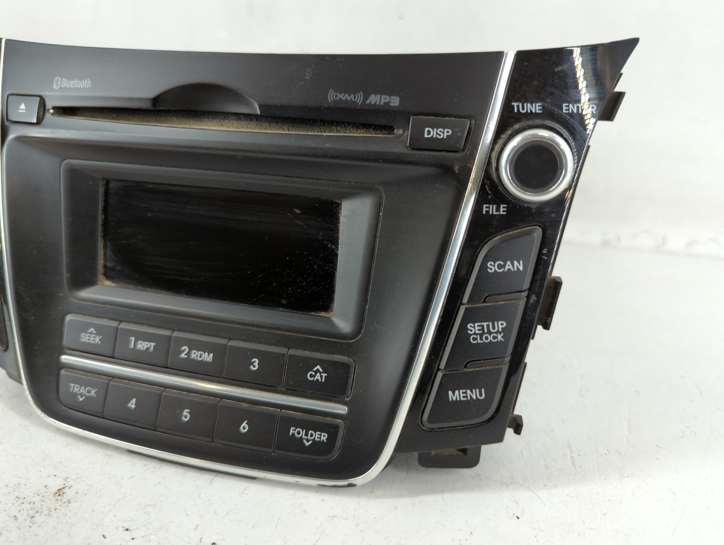 2016-2017 Hyundai Elantra Gt Radio AM FM Cd Player Receiver Replacement P/N:96170-A5260GU Fits Fits 2016 2017 OEM Used Auto Parts - Oemusedautoparts1.com