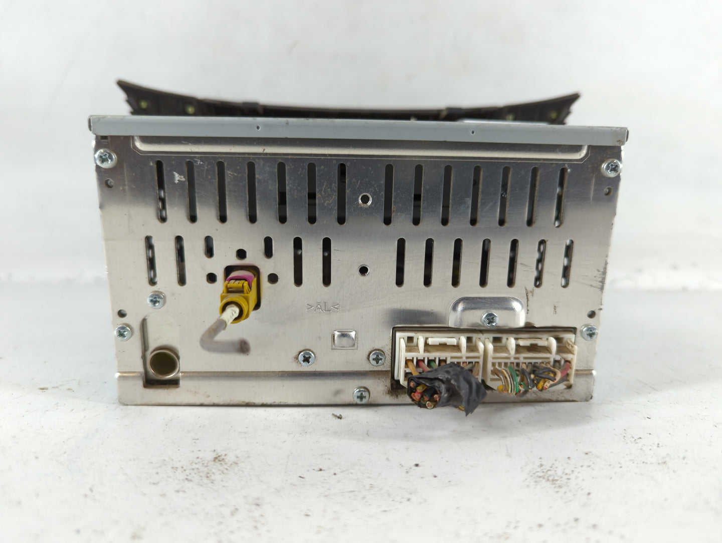 2016-2017 Hyundai Elantra Gt Radio AM FM Cd Player Receiver Replacement P/N:96170-A5260GU Fits Fits 2016 2017 OEM Used Auto Parts - Oemusedautoparts1.com