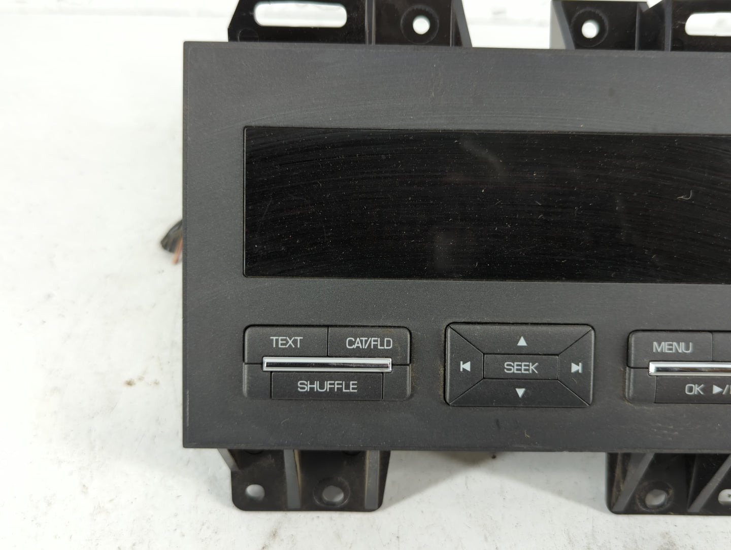 2009 Lincoln Mks Radio AM FM Cd Player Receiver Replacement P/N:8A5T-19C116-AM Fits OEM Used Auto Parts - Oemusedautoparts1.com