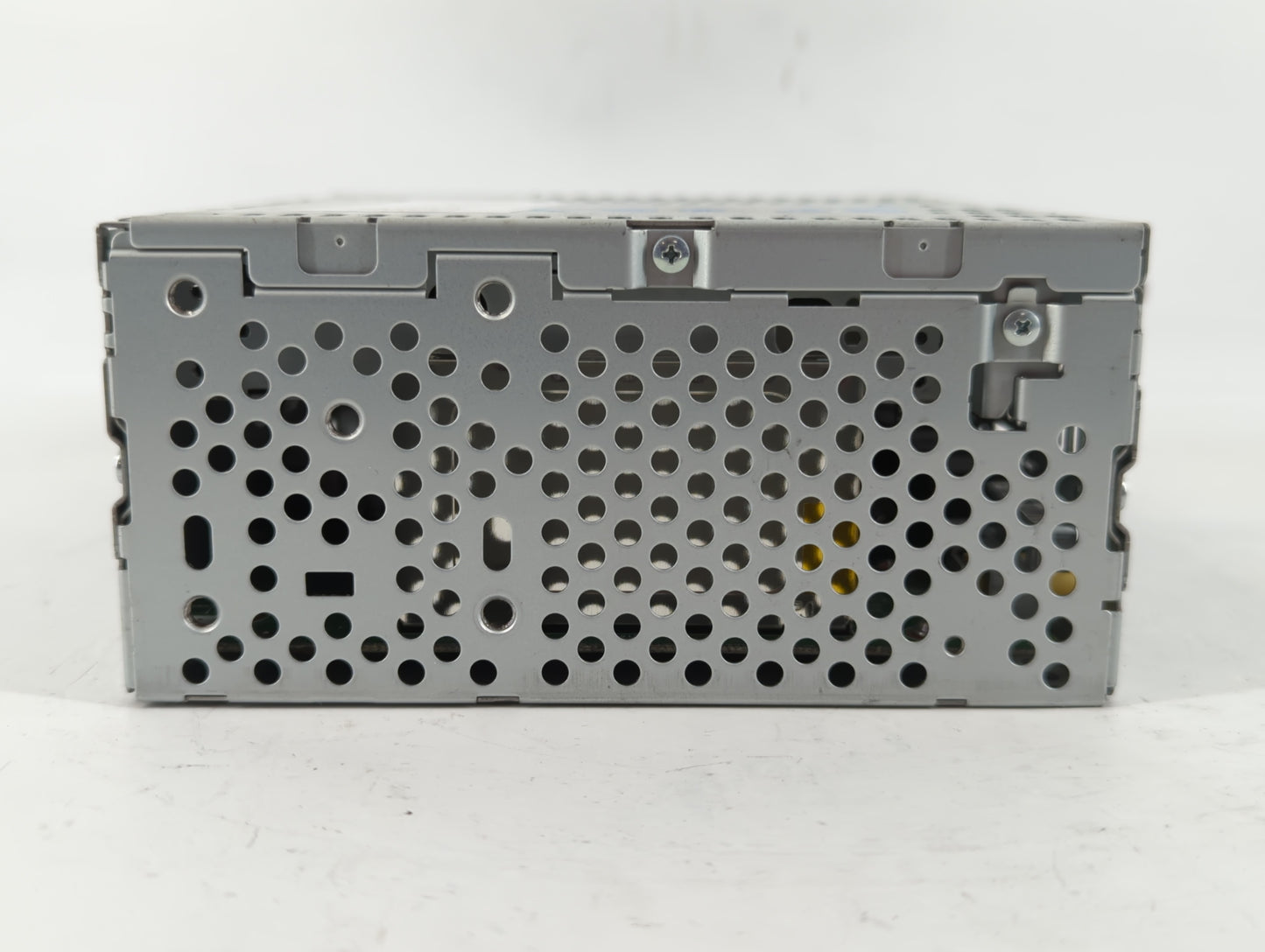 2013 Ford Explorer Radio AM FM Cd Player Receiver Replacement P/N:DB5T-19C107-DD Fits OEM Used Auto Parts - Oemusedautoparts1.com