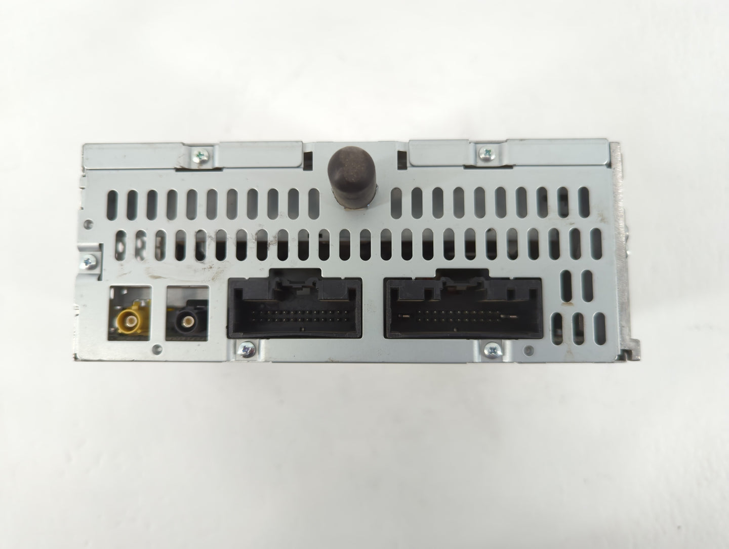 2013 Ford Explorer Radio AM FM Cd Player Receiver Replacement P/N:DB5T-19C107-DD Fits OEM Used Auto Parts - Oemusedautoparts1.com