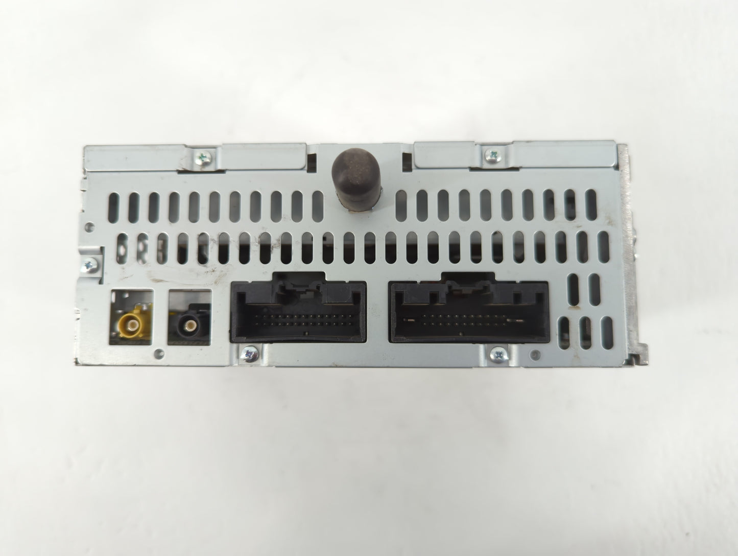 2013 Ford Explorer Radio AM FM Cd Player Receiver Replacement P/N:DB5T-19C107-DD Fits OEM Used Auto Parts - Oemusedautoparts1.com