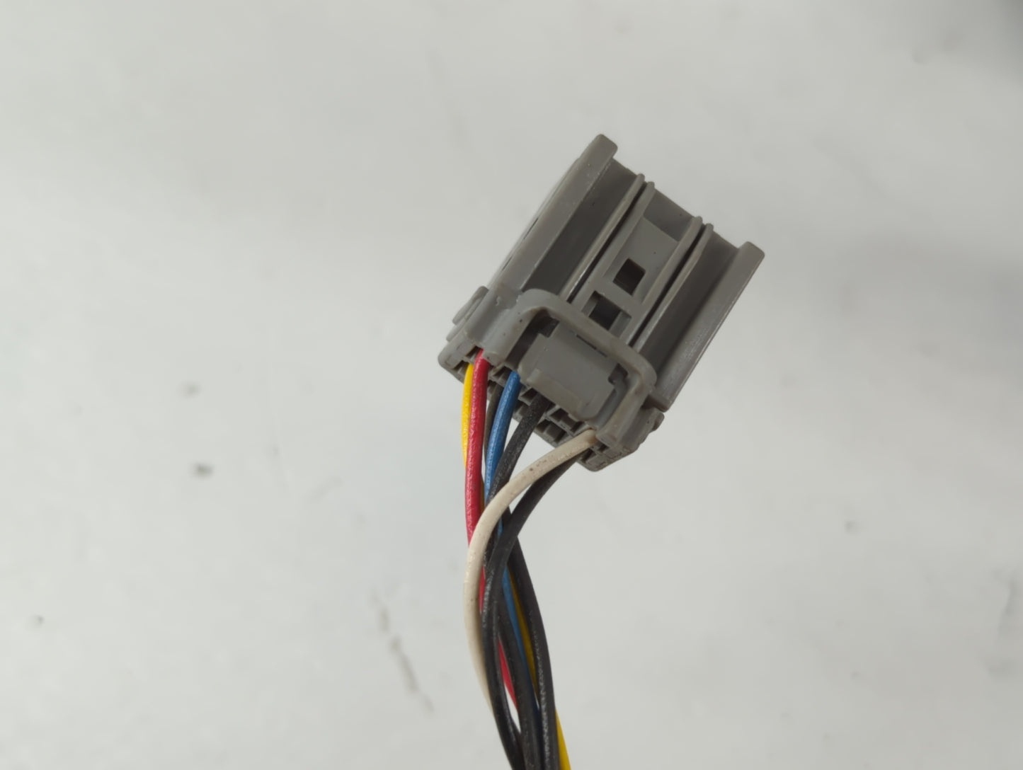 2007-2008 Gmc Acadia Side Mirror Replacement Driver Left View Door Mirror P/N:25842077 Fits Fits 2007 2008 OEM Used Auto Parts - Oemusedautoparts1.com