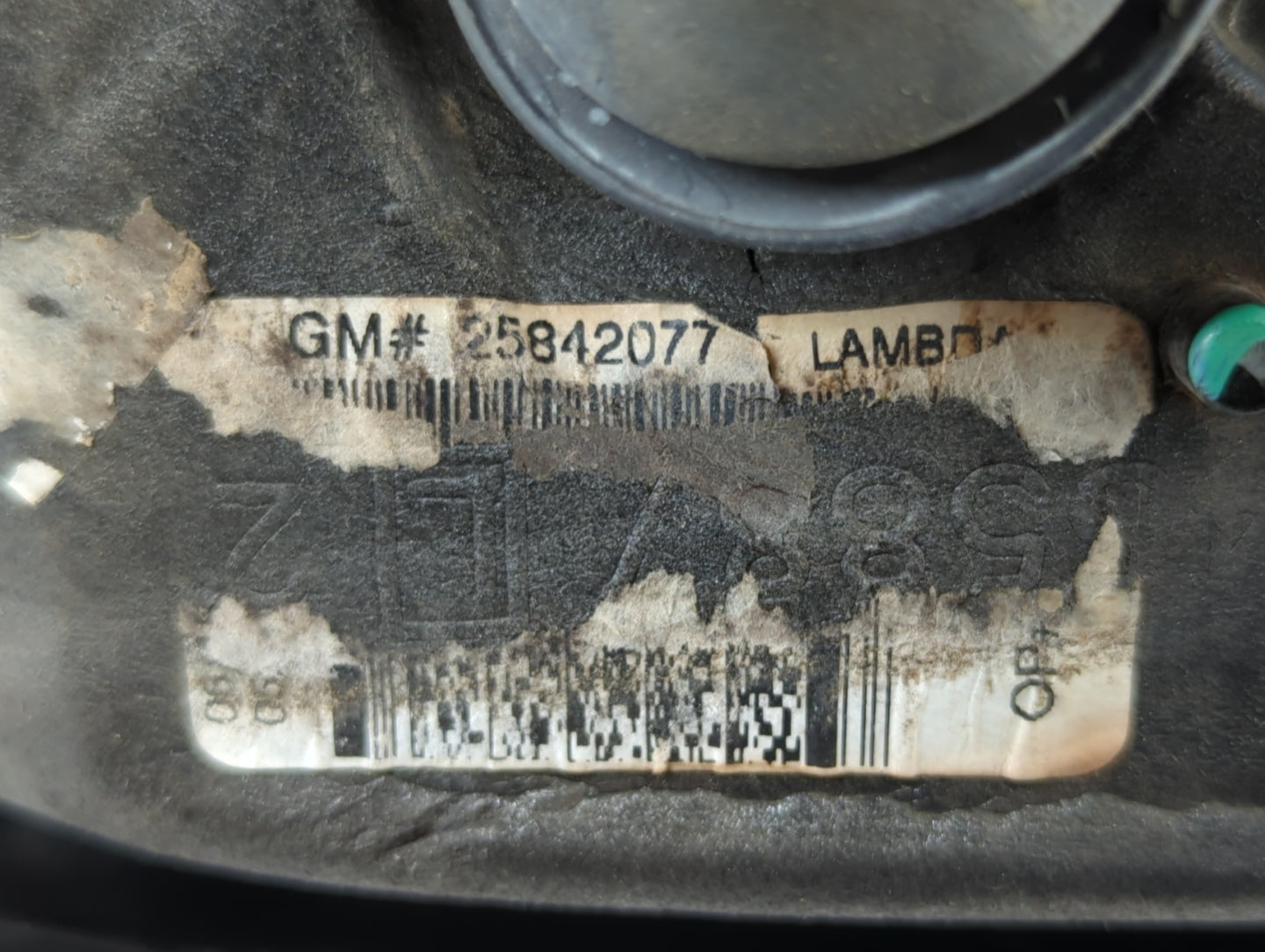 2007-2008 Gmc Acadia Side Mirror Replacement Driver Left View Door Mirror P/N:25842077 Fits Fits 2007 2008 OEM Used Auto Parts - Oemusedautoparts1.com