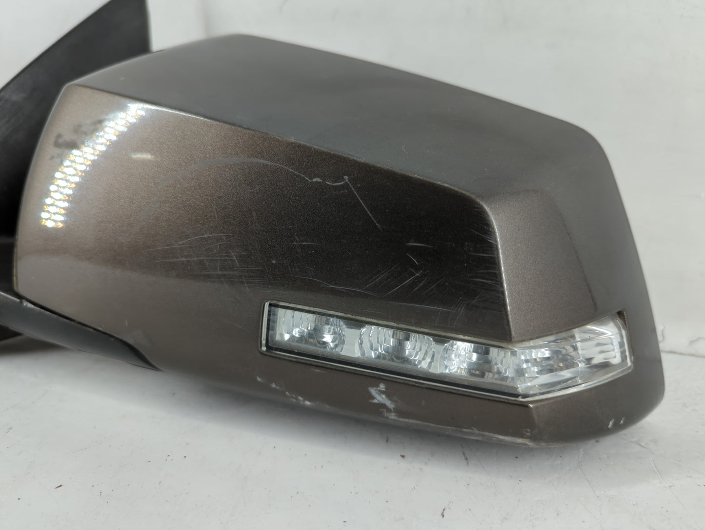 2007-2008 Gmc Acadia Side Mirror Replacement Driver Left View Door Mirror P/N:25883673 Fits Fits 2007 2008 OEM Used Auto Parts - Oemusedautoparts1.com