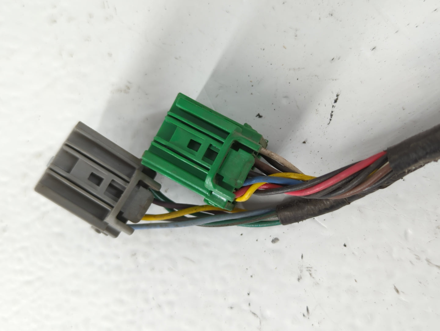 2007-2008 Gmc Acadia Side Mirror Replacement Driver Left View Door Mirror P/N:25883673 Fits Fits 2007 2008 OEM Used Auto Parts - Oemusedautoparts1.com