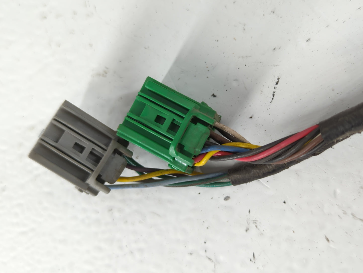 2007-2008 Gmc Acadia Side Mirror Replacement Driver Left View Door Mirror P/N:25883673 Fits Fits 2007 2008 OEM Used Auto Parts - Oemusedautoparts1.com