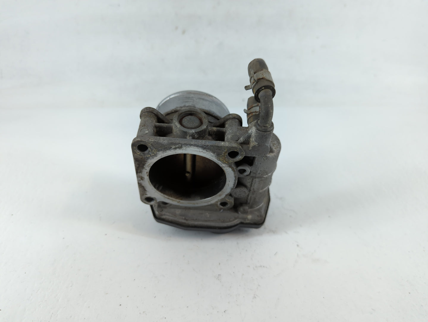 2011-2015 Nissan Rogue Throttle Body P/N:0328H RME60-15 Fits Fits 2011 2012 2013 2014 2015 OEM Used Auto Parts - Oemusedautoparts1.com