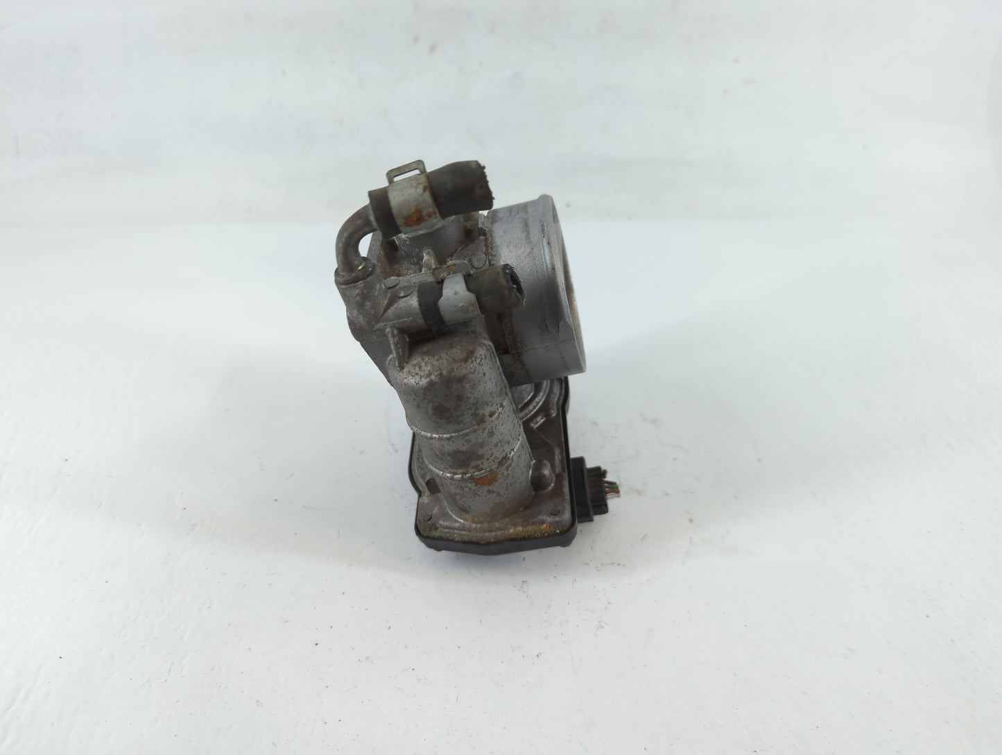 2011-2015 Nissan Rogue Throttle Body P/N:0328H RME60-15 Fits Fits 2011 2012 2013 2014 2015 OEM Used Auto Parts - Oemusedautoparts1.com