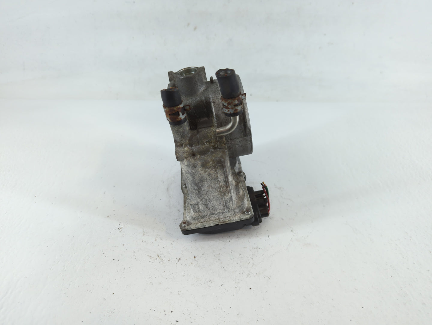 2008-2016 Toyota Highlander Throttle Body P/N:22030-31030 Fits OEM Used Auto Parts - Oemusedautoparts1.com