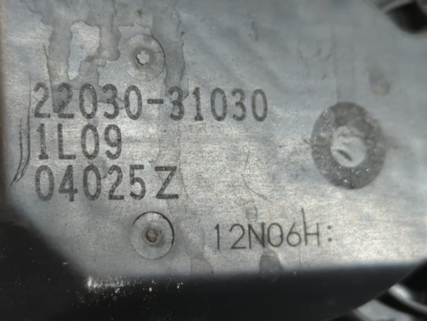 2008-2016 Toyota Highlander Throttle Body P/N:22030-31030 Fits OEM Used Auto Parts - Oemusedautoparts1.com