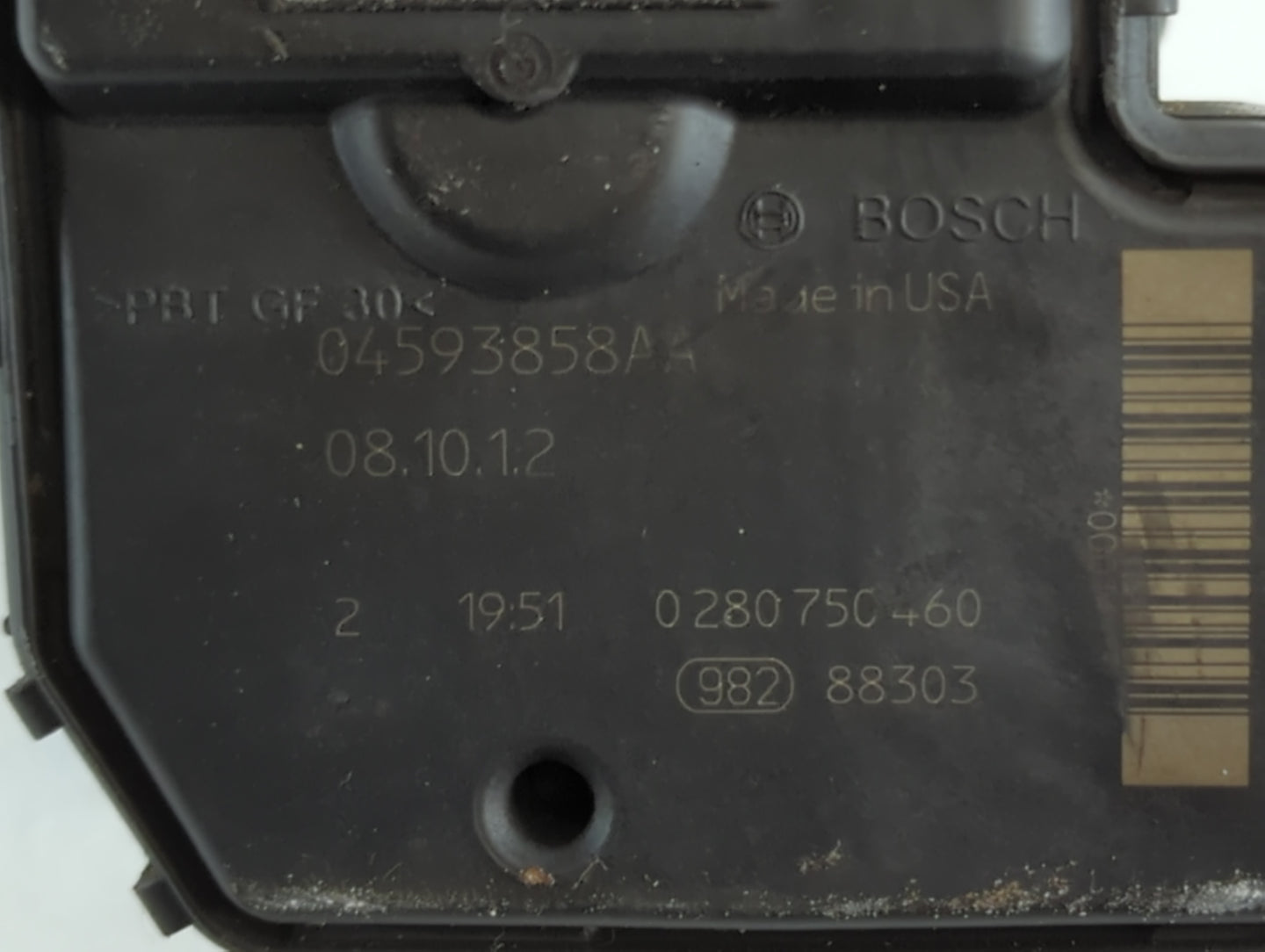 2008-2010 Chrysler Town & Country Throttle Body P/N:0 280 750 460 04593858AA Fits Fits 2008 2009 2010 2011 OEM Used Auto Parts - Oemusedautoparts1.com