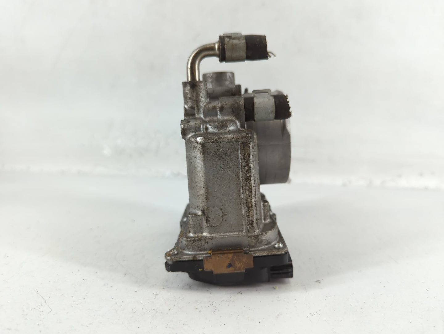2014-2020 Nissan Rogue Throttle Body P/N:3TA60-01 A Fits Fits 2013 2014 2015 2016 2017 2018 2019 2020 OEM Used Auto Parts - Oemusedautoparts1.com