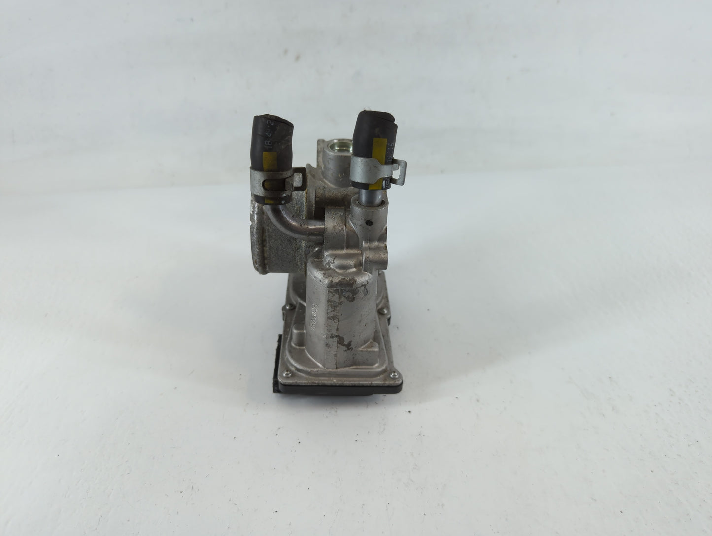 2016-2020 Kia Optima Throttle Body P/N:5830 -05B05 35100-20340 Fits Fits 2015 2016 2017 2018 2019 2020 2021 2022 OEM Used Auto Parts - Oemusedautoparts1.com