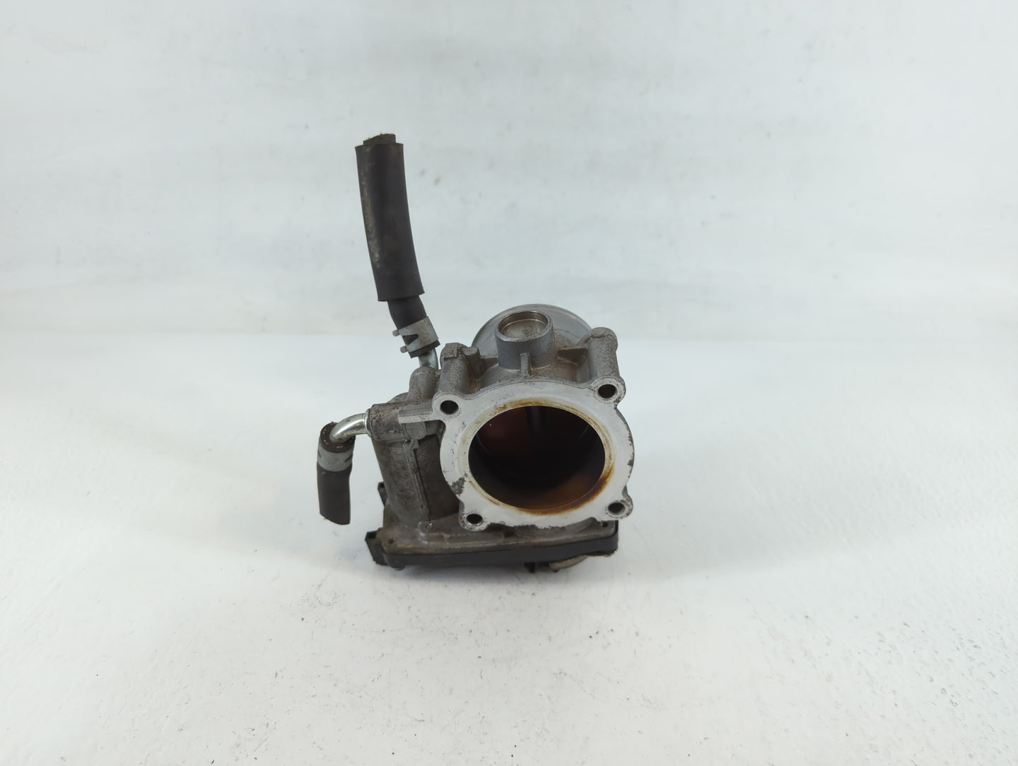 2013-2017 Mitsubishi Outlander Throttle Body Fits Fits 2013 2014 2015 2016 2017 OEM Used Auto Parts - Oemusedautoparts1.com