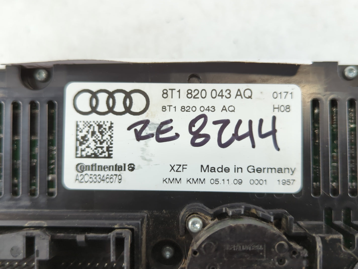 2008-2013 Audi A5 Climate Control Module Temperature AC/Heater Replacement P/N:8T1 820 043 AQ Fits OEM Used Auto Parts - Oemusedautoparts1.com