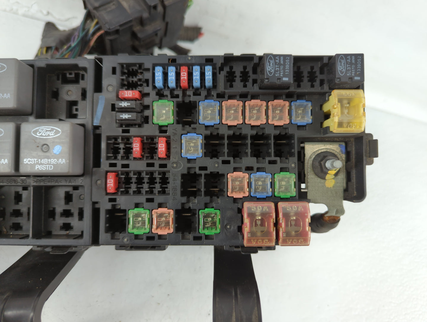 2010-2012 Ford Fusion Fusebox Fuse Box Panel Relay Module P/N:AE5T-14290-E Fits Fits 2010 2011 2012 OEM Used Auto Parts - Oemusedautoparts1.com