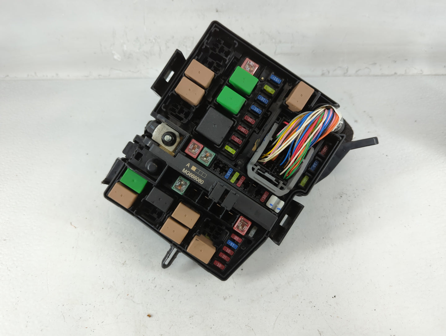2014-2015 Kia Optima Fusebox Fuse Box Panel Relay Module P/N:91955-2T730QQK Fits Fits 2014 2015 OEM Used Auto Parts - Oemusedautoparts1.com