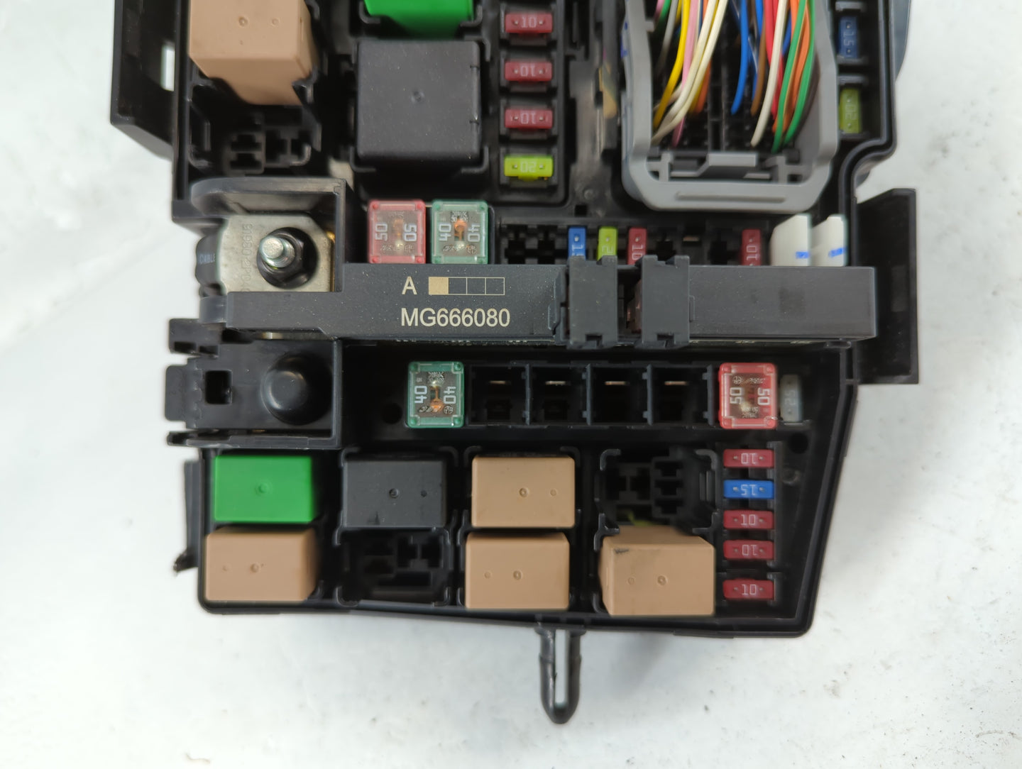2014-2015 Kia Optima Fusebox Fuse Box Panel Relay Module P/N:91955-2T730QQK Fits Fits 2014 2015 OEM Used Auto Parts - Oemusedautoparts1.com