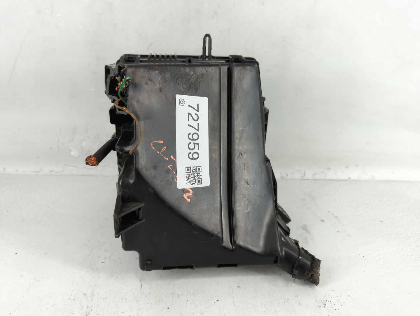 2014-2015 Kia Optima Fusebox Fuse Box Panel Relay Module P/N:91955-2T730QQK Fits Fits 2014 2015 OEM Used Auto Parts - Oemusedautoparts1.com