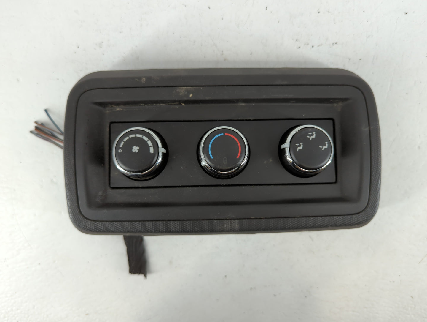 2018 Dodge Caravan Climate Control Module Temperature AC/Heater Replacement P/N:1709130450048 55111312AC Fits OEM Used Auto Parts - Oemusedautoparts1.com
