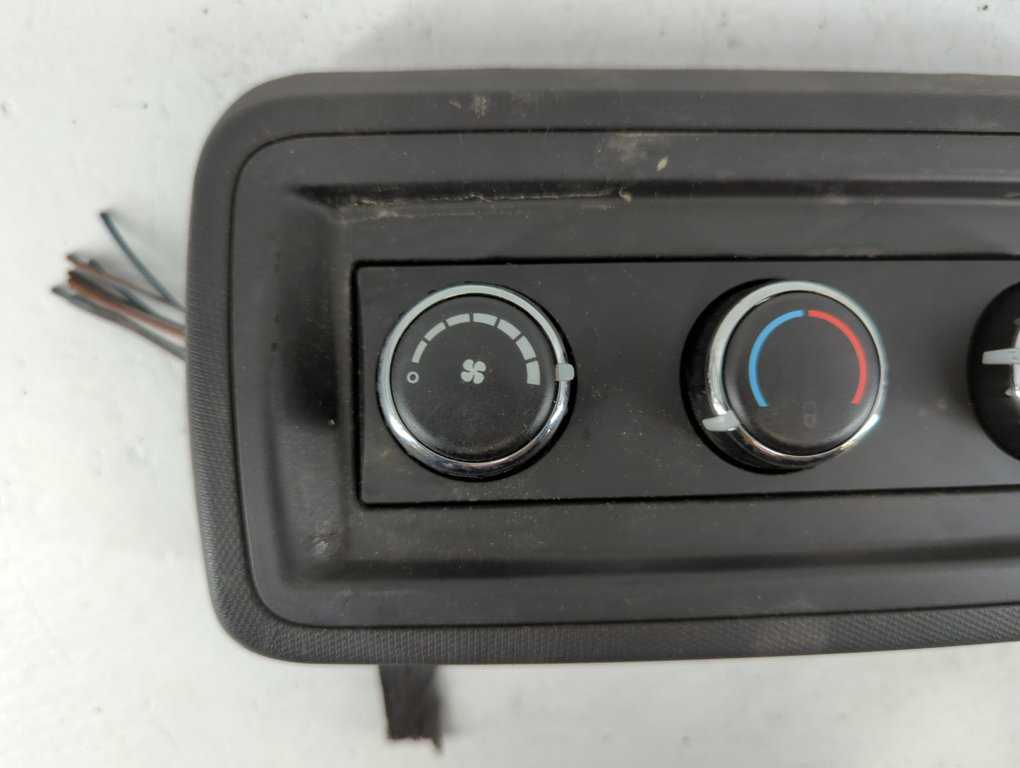 2018 Dodge Caravan Climate Control Module Temperature AC/Heater Replacement P/N:1709130450048 55111312AC Fits OEM Used Auto Parts - Oemusedautoparts1.com