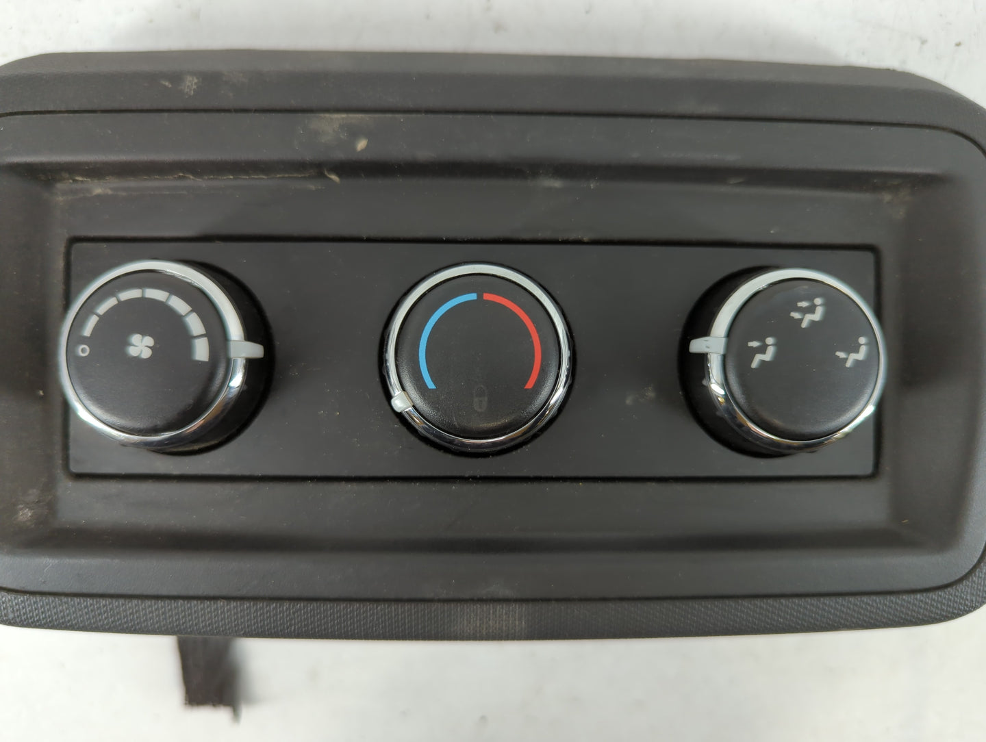 2018 Dodge Caravan Climate Control Module Temperature AC/Heater Replacement P/N:1709130450048 55111312AC Fits OEM Used Auto Parts - Oemusedautoparts1.com