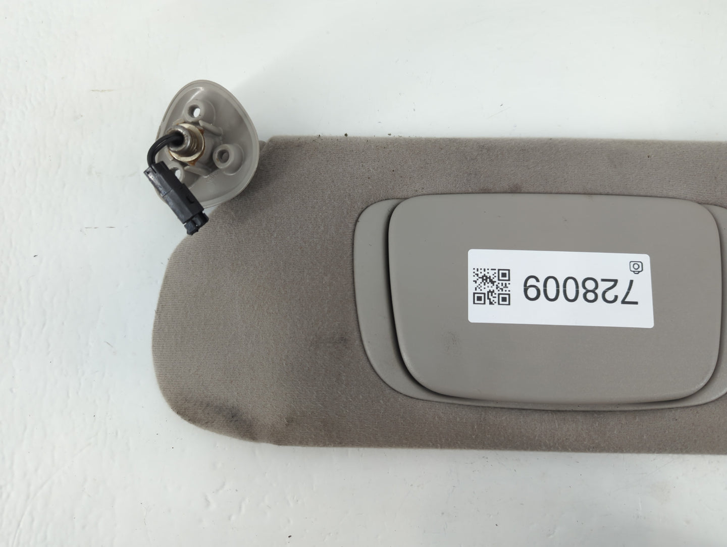 2004 Ford Taurus Sun Visor Shade Replacement Driver Left Mirror Fits OEM Used Auto Parts - Oemusedautoparts1.com