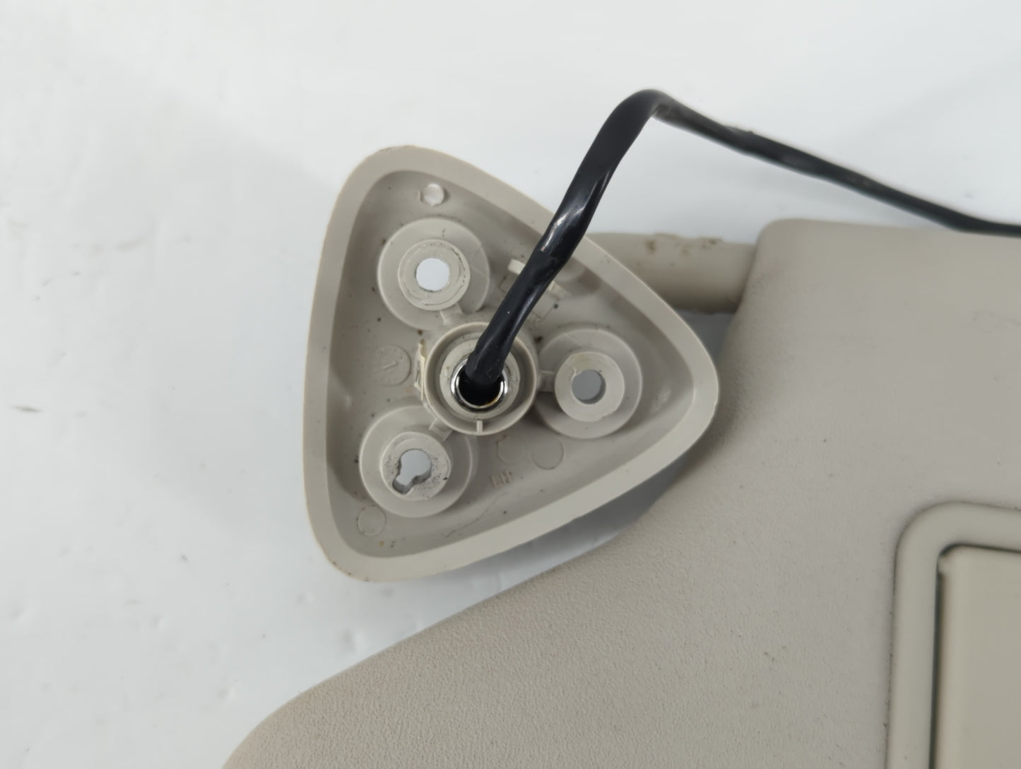 2018-2020 Kia Rio Sun Visor Shade Replacement Driver Left Mirror Fits Fits 2018 2019 2020 2021 2022 OEM Used Auto Parts - Oemusedautoparts1.com