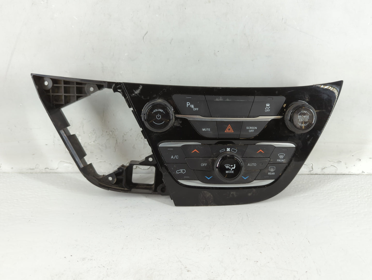 2018-2020 Chrysler Pacifica Climate Control Module Temperature AC/Heater Replacement P/N:T248710012 P6EV301X8AB Fits OEM Used Auto Parts - Oemusedautoparts1.com