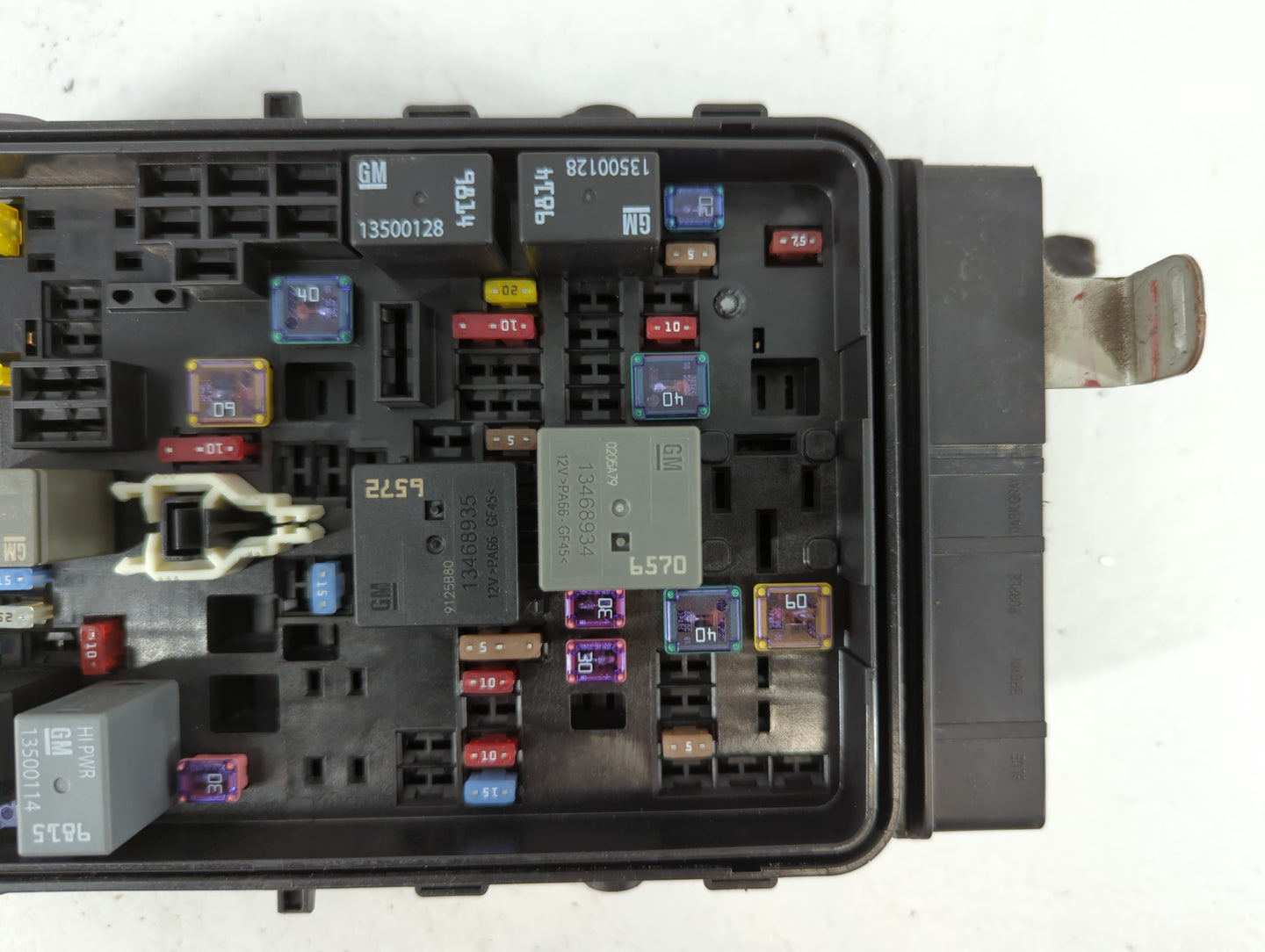 2019-2021 Chevrolet Malibu Fusebox Fuse Box Panel Relay Module P/N:84950507_01 Fits Fits 2019 2020 2021 OEM Used Auto Parts - Oemusedautoparts1.com