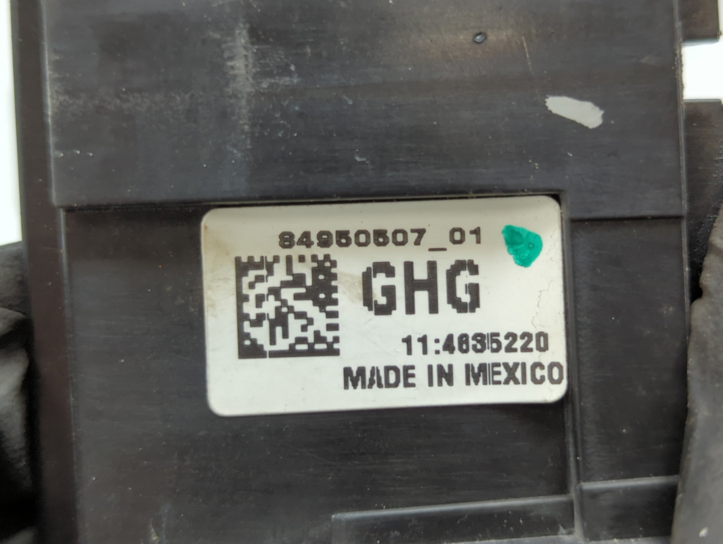 2019-2021 Chevrolet Malibu Fusebox Fuse Box Panel Relay Module P/N:84950507_01 Fits Fits 2019 2020 2021 OEM Used Auto Parts - Oemusedautoparts1.com