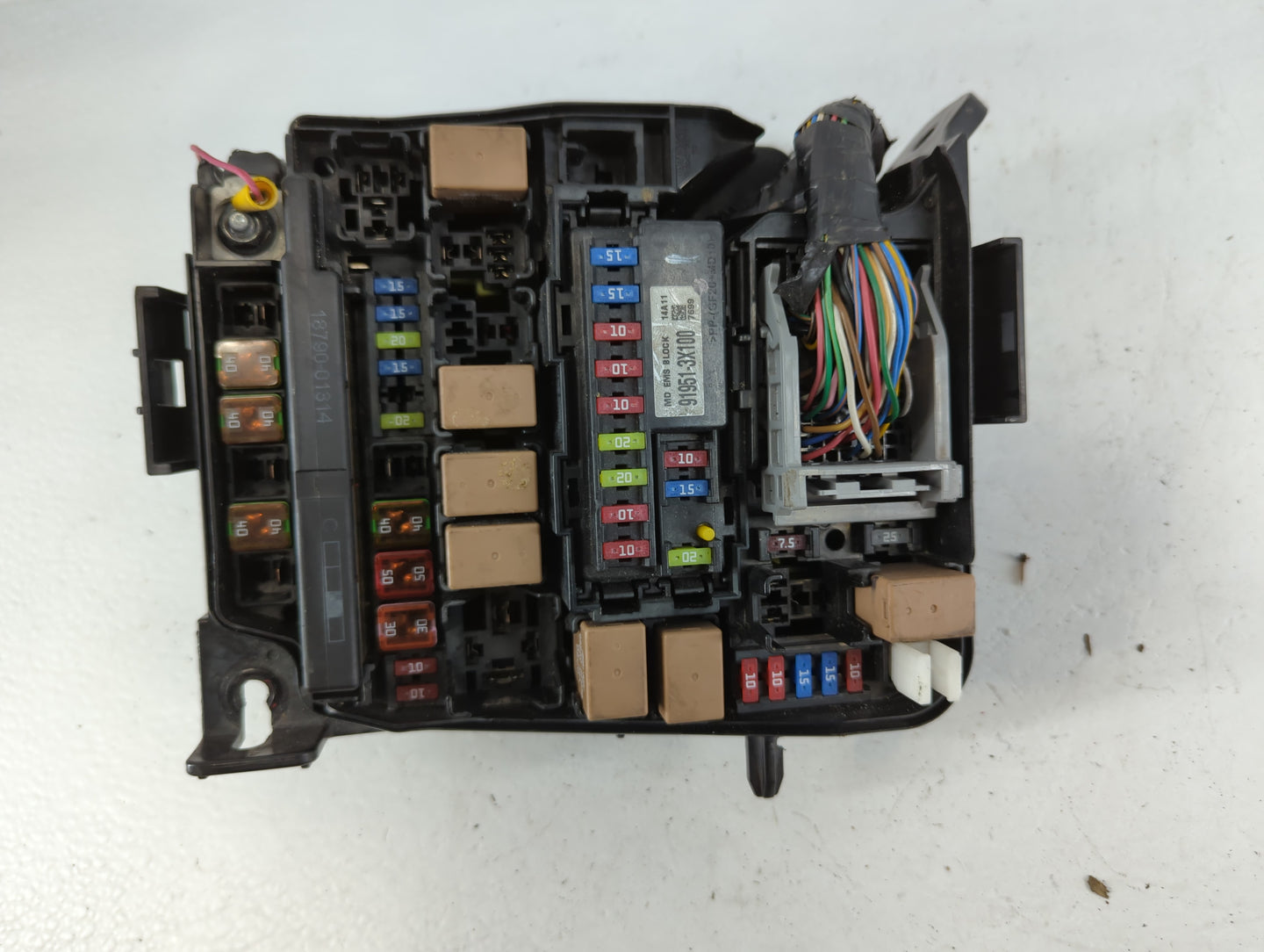 2015 Kia Forte Fusebox Fuse Box Panel Relay Module P/N:91213 A7073 91950-3X510 Fits OEM Used Auto Parts - Oemusedautoparts1.com