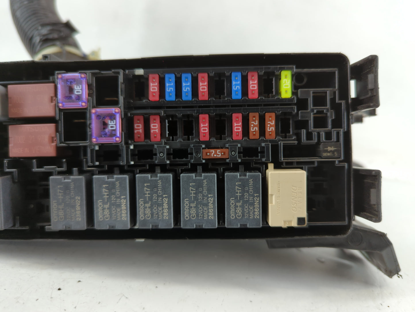 2019 Honda Hr-V Fusebox Fuse Box Panel Relay Module P/N:T7A-A11 4063 Fits OEM Used Auto Parts - Oemusedautoparts1.com
