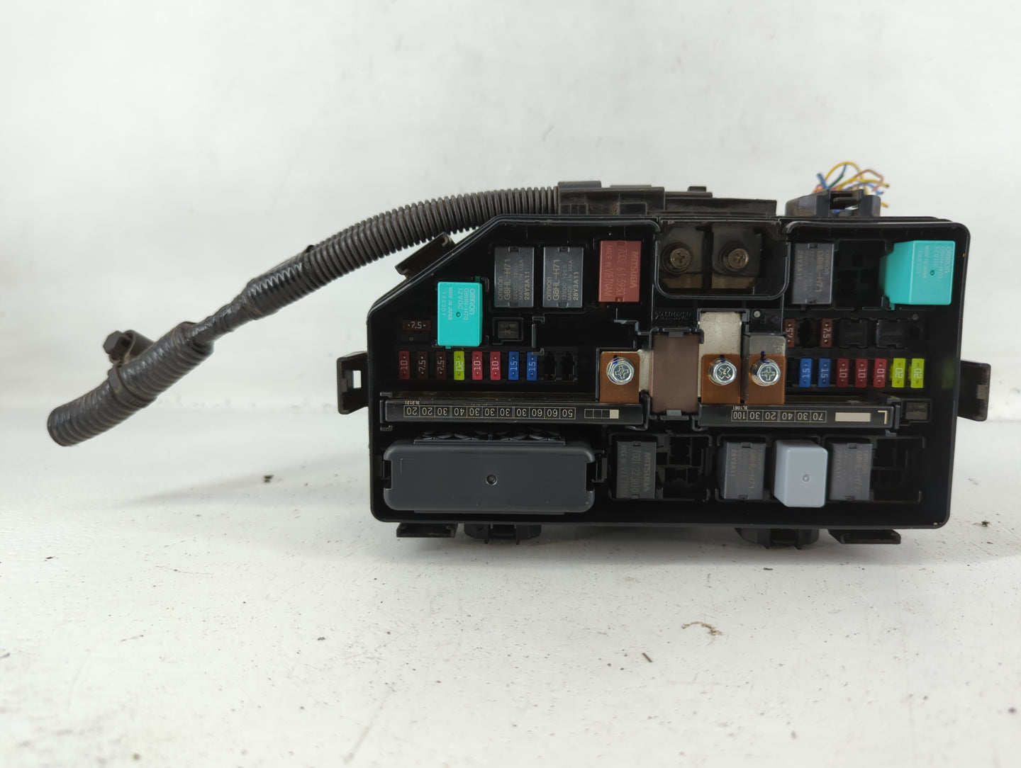 2012-2014 Honda Cr-V Fusebox Fuse Box Panel Relay Module P/N:T0A A011 A0 191R20SD87 Fits Fits 2012 2013 2014 OEM Used Auto Parts - Oemusedautoparts1.com