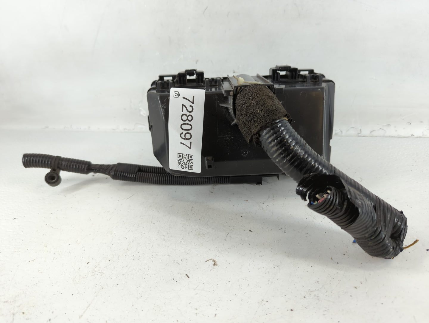 2012-2014 Honda Cr-V Fusebox Fuse Box Panel Relay Module P/N:T0A A011 A0 191R20SD87 Fits Fits 2012 2013 2014 OEM Used Auto Parts - Oemusedautoparts1.com