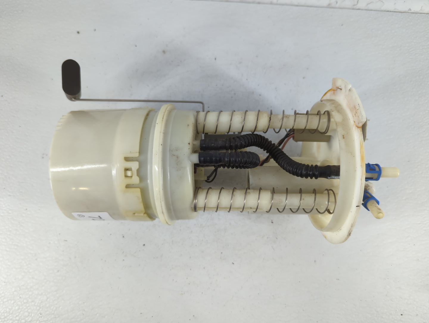 2003-2006 Chrysler Sebring Electrical Gas Fuel Pump Assembly - Oemusedautoparts1.com