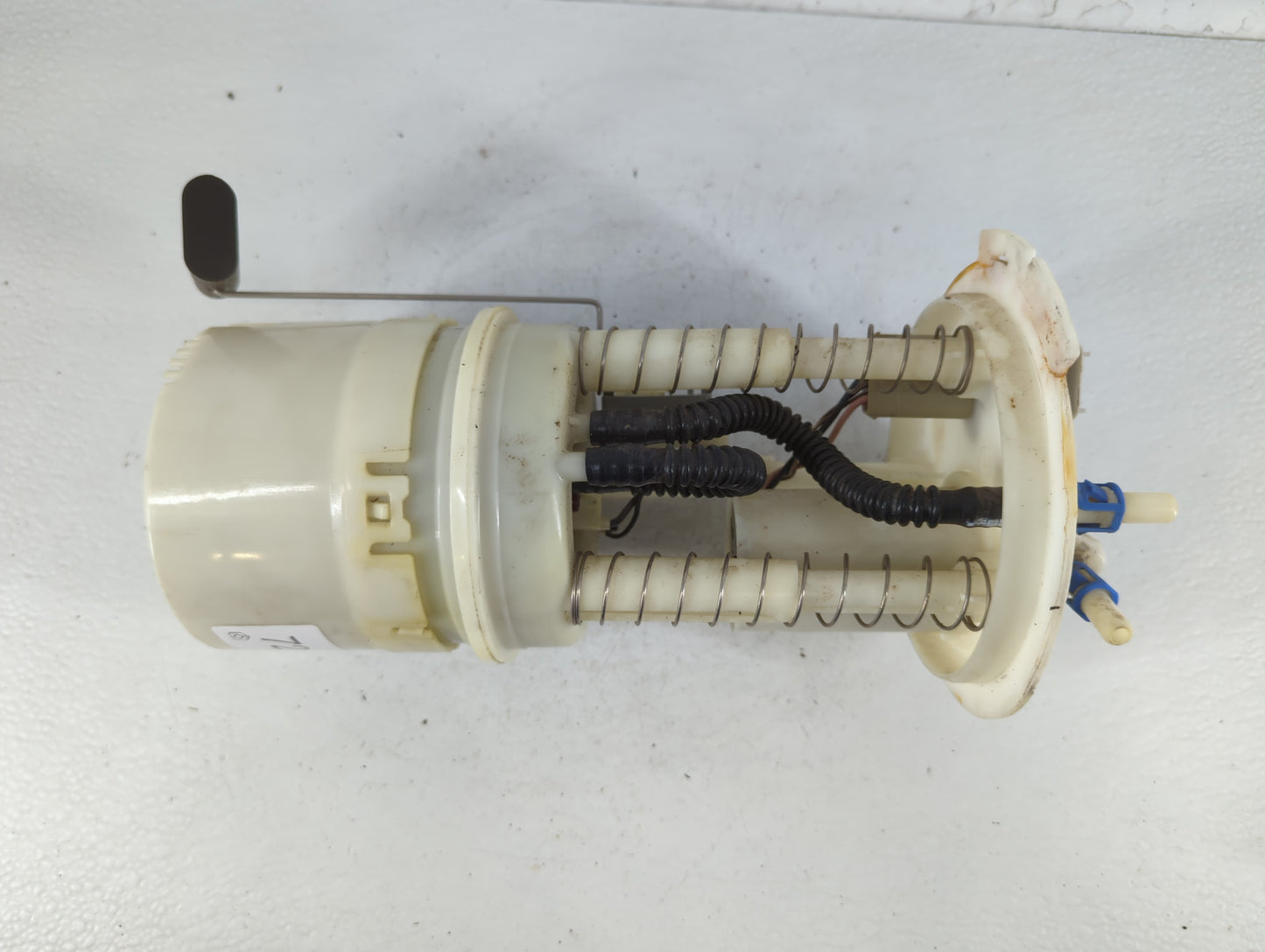 2003-2006 Chrysler Sebring Electrical Gas Fuel Pump Assembly - Oemusedautoparts1.com