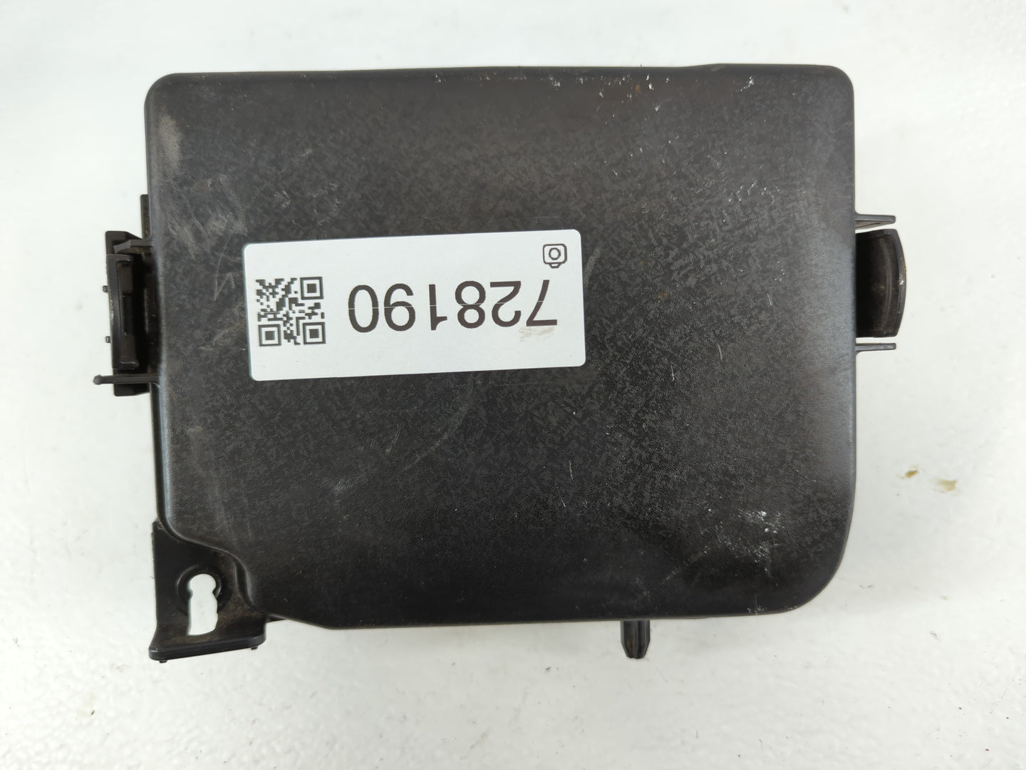 2017-2018 Kia Forte Fusebox Fuse Box Panel Relay Module P/N:91221 B0040 Fits Fits 2017 2018 OEM Used Auto Parts - Oemusedautoparts1.com