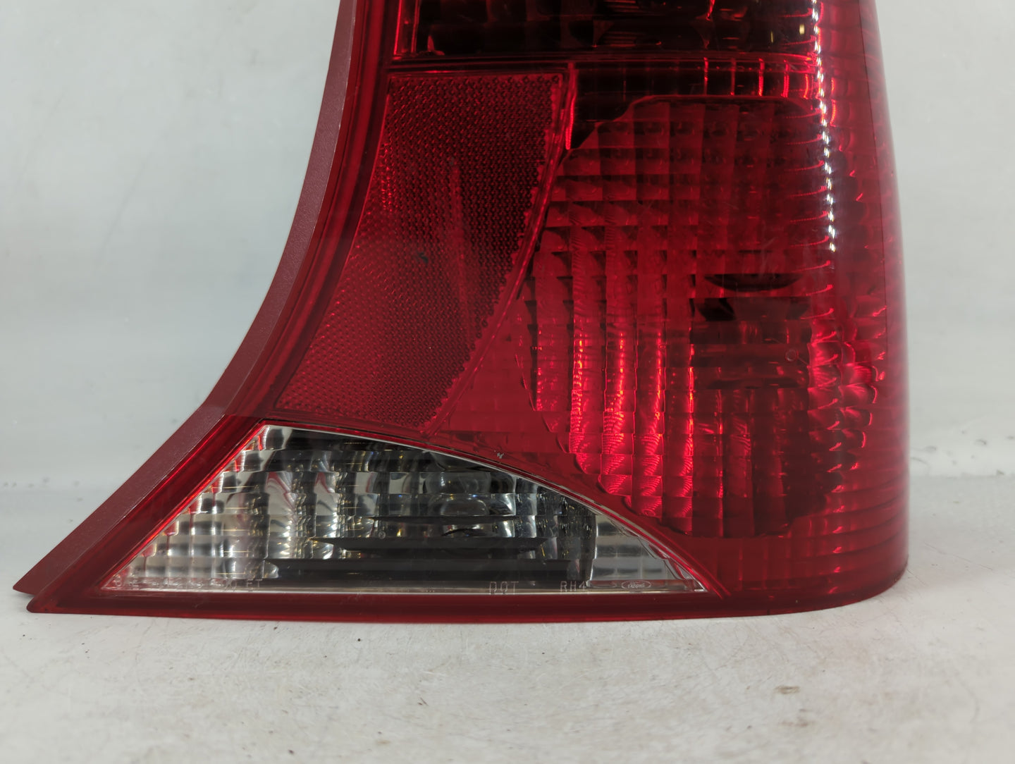 2001-2002 Ford Focus Tail Light Assembly Passenger Right OEM P/N:YS4X-13440-CA Fits Fits 2001 2002 OEM Used Auto Parts - Oemusedautoparts1.com