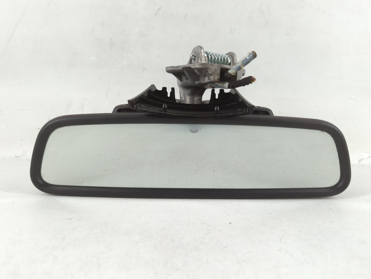 2011 Mercedes-Benz E350 Interior Rear View Mirror Replacement OEM P/N:IE11026530 Fits OEM Used Auto Parts - Oemusedautoparts1.com